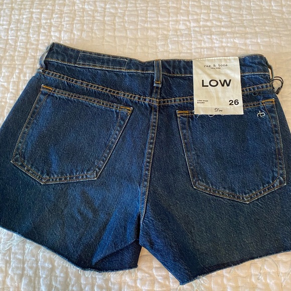 Rag & Bone Dre Low Rise
Denim‎ Shorts - Picture 3 of 11